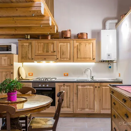 Studio-apartment Mit Zwischengeschoss In Einem Historischen Gebaeude In Zorzino By Interhome Appartement