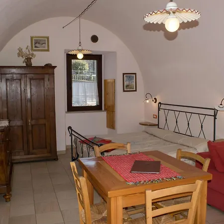 Studio-apartment Mit Zwischengeschoss In Einem Historischen Gebaeude In Zorzino By Interhome Appartement *
