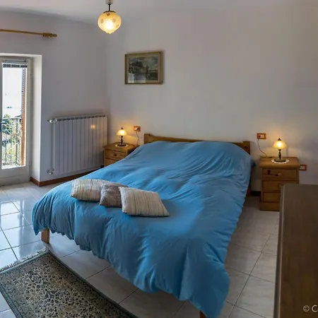 Appartement Studio-apartment Mit Zwischengeschoss In Einem Historischen Gebaeude In Zorzino By Interhome *